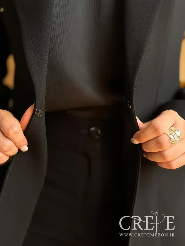 کت و شلوار سرشانه نگین دوزی 