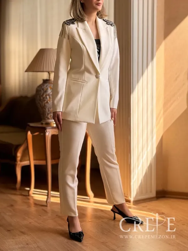 کت شلوار سرشانه طرحدار