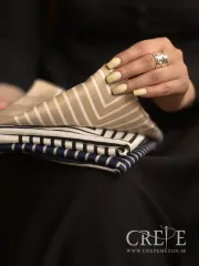 مینی اسکارف طرح مربع