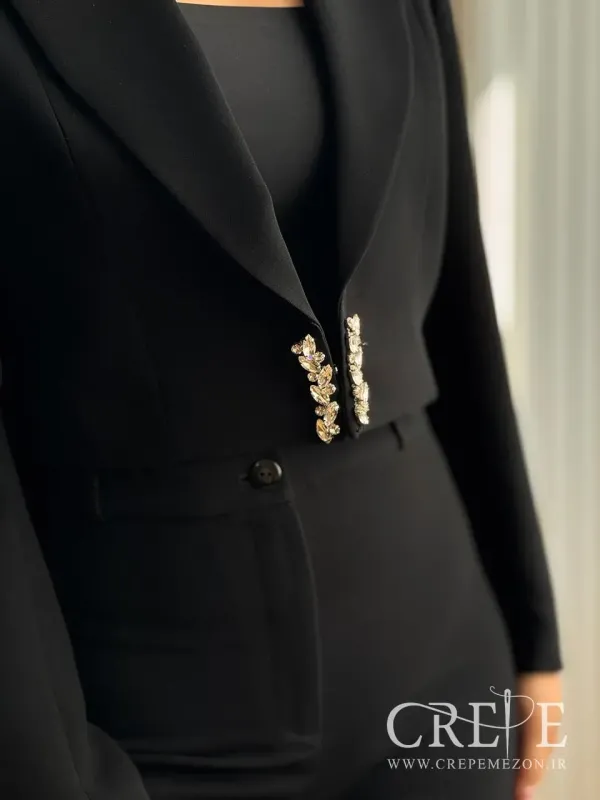 کت کراپ و شلوار کرپ مرکوری سرشانه سنگدوزی
