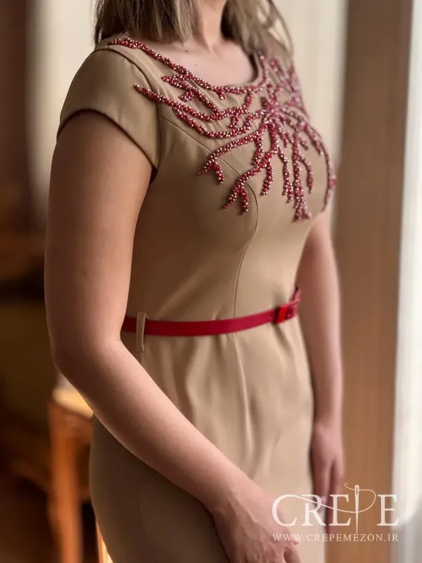 پیراهن کرپ کجراه سنگدوزی قرمز