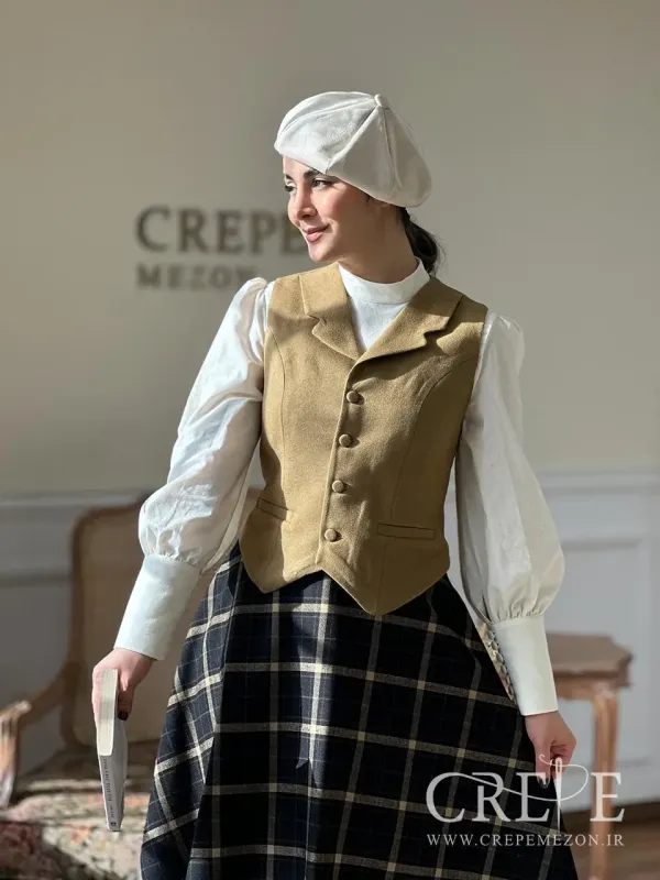 سه تیکه جلیقه و دامن کرم پاییز 