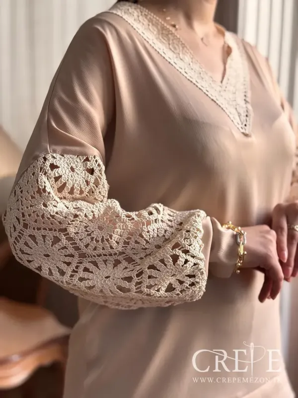 شومیز ساتن یقه هفت آستین گیپور