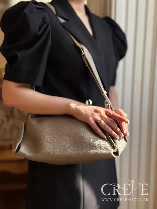 کیف چرمی سگک طلایی