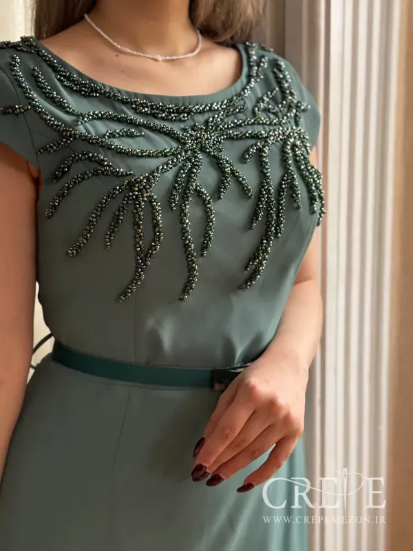 پیراهن کرپ کجراه سنگدوزی