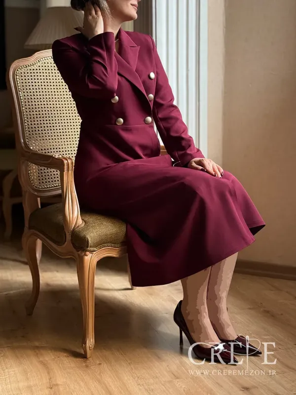 پیراهن کلوش یقه انگلیسی 4 دکمه