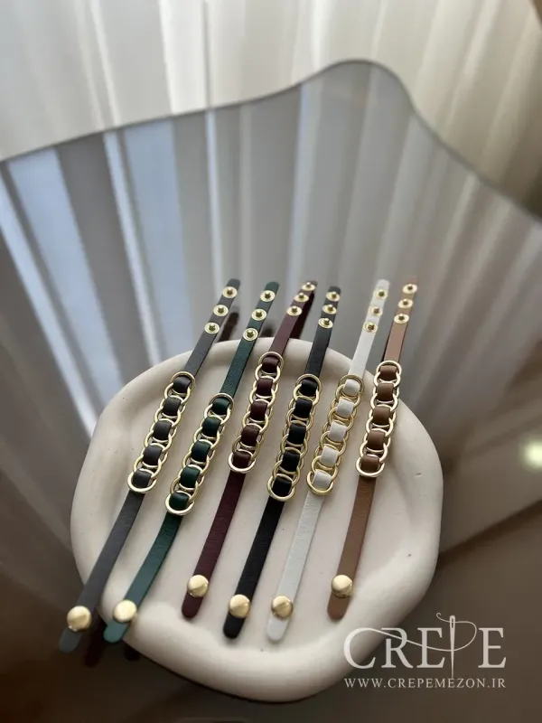 دستبند چرم طرح برند