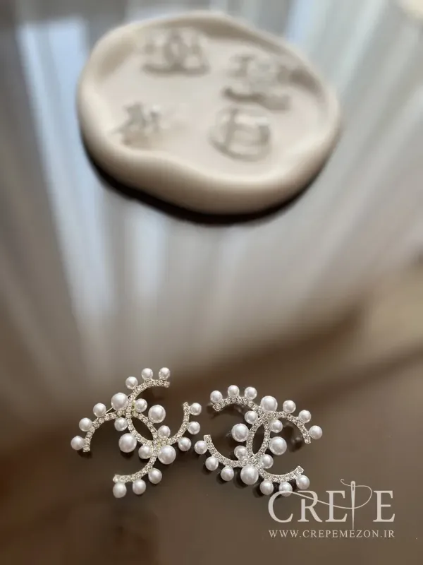 گل سینه طرح برند