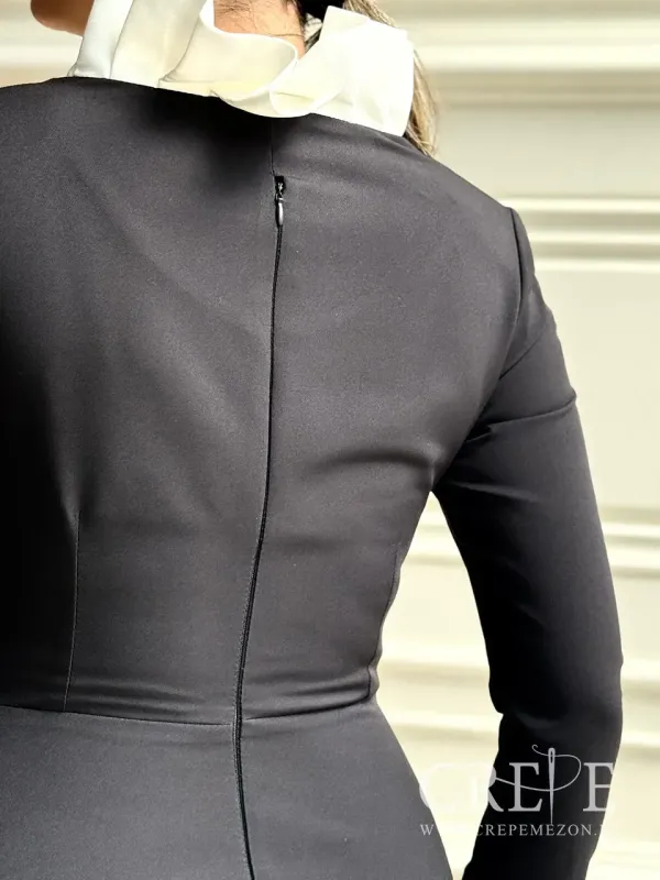 پیراهن دو رنگ یقه پلیسه