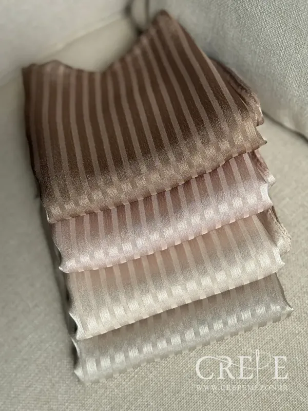 روسری مجلسی ساتن راه راه قواره 120