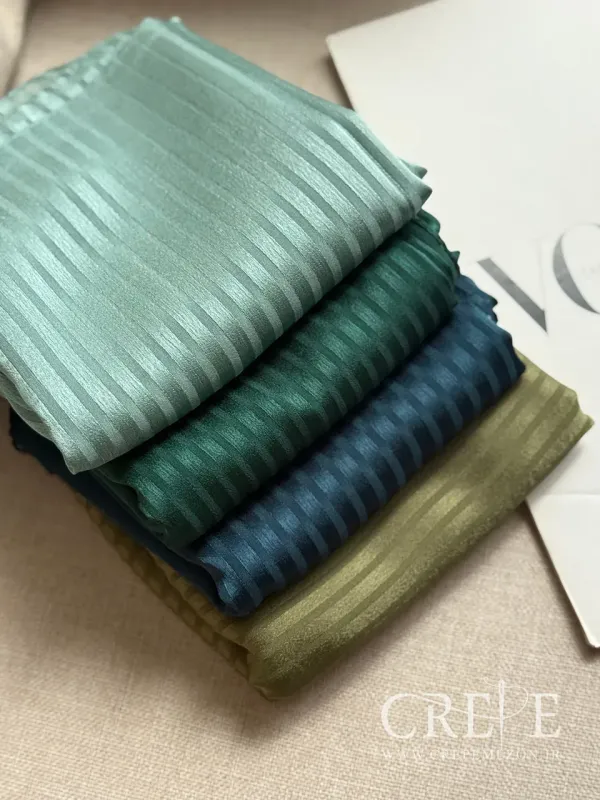 روسری مجلسی ساتن راه راه قواره 120