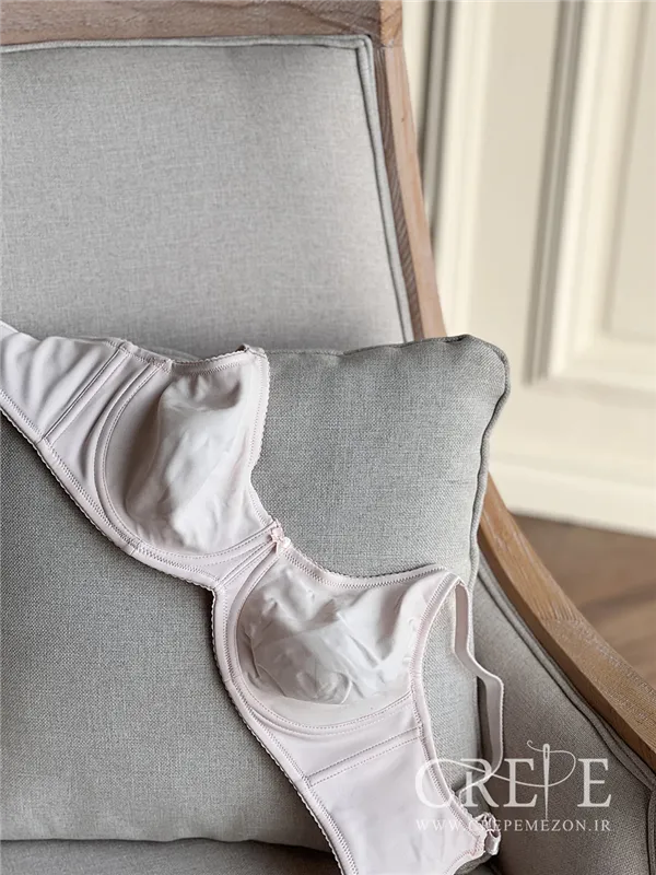 سوتین تک پرسی بارون