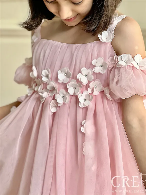 پیراهن آستین پفی طرح گل نگین دار