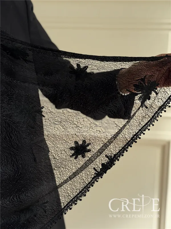 شال گلدوزی طرحدار