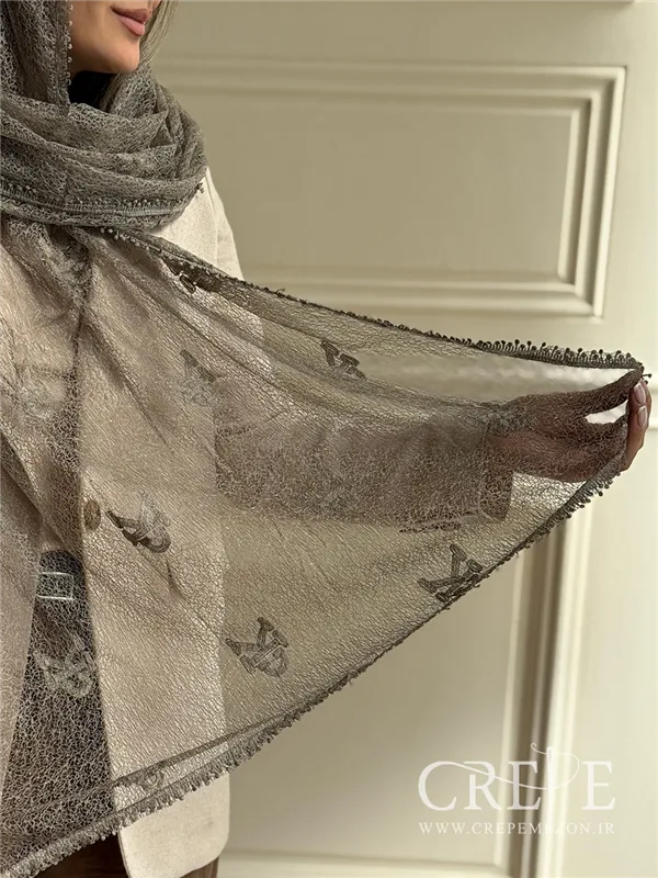 شال گلدوزی طرحدار