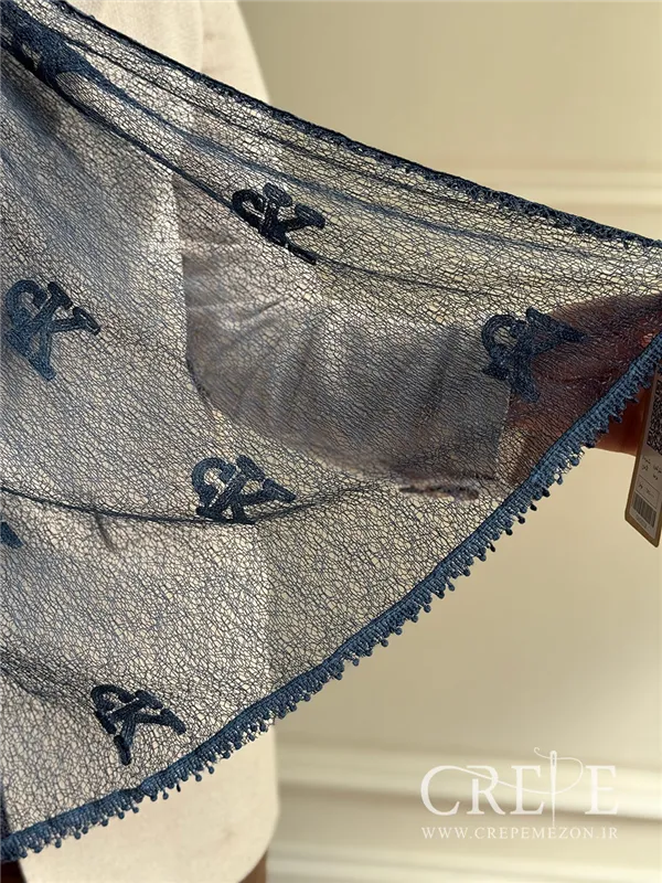 شال گلدوزی طرحدار