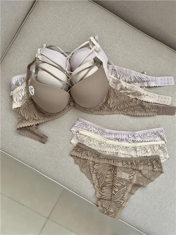 ست اسفنجی هارنس دار chanvie