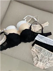 ست اسفنجی دکلتهchanvieleen