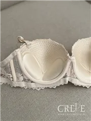 ست اسفنجی دکلتهchanvieleen