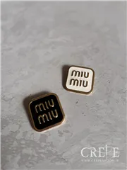 گل سینه طرح برند