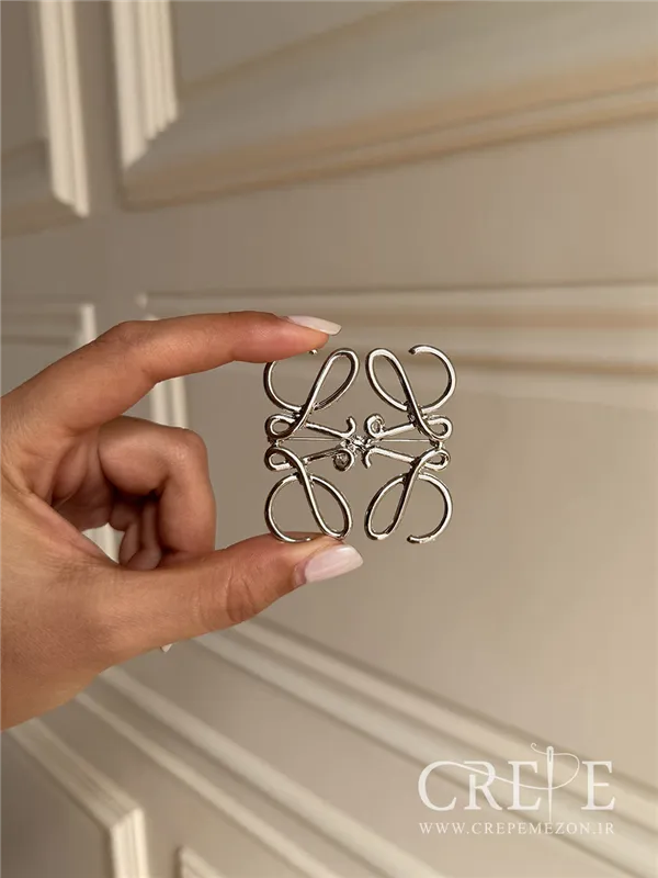 گل سینه طرح برند