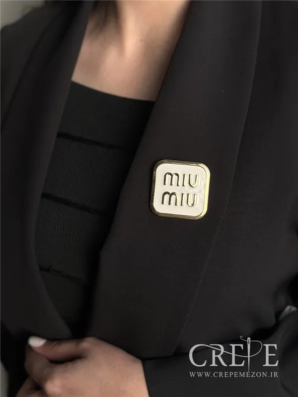 گل سینه طرح برند