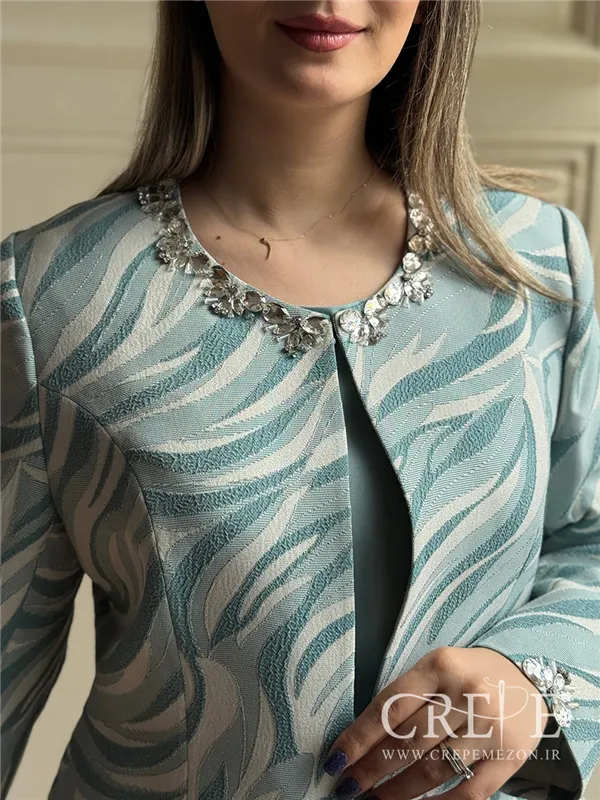 سه تیکه کت و دامن طرحدار