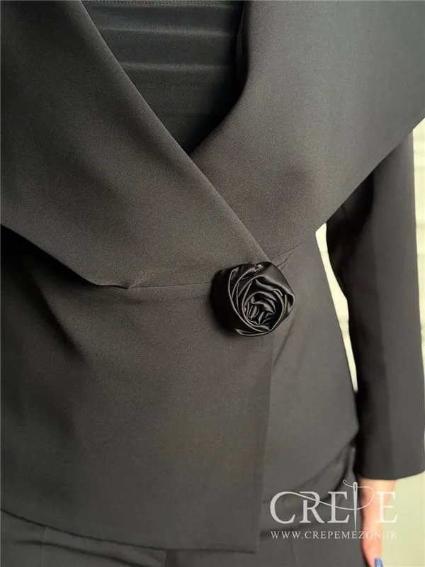 سه تیکه کت و شلوار یقه پهن تک گل