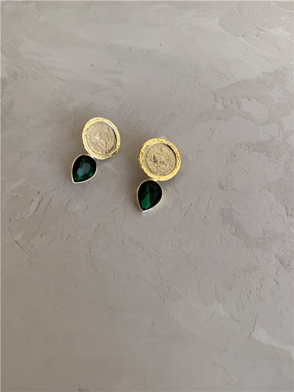 گوشواره سکه و نگین اشکی