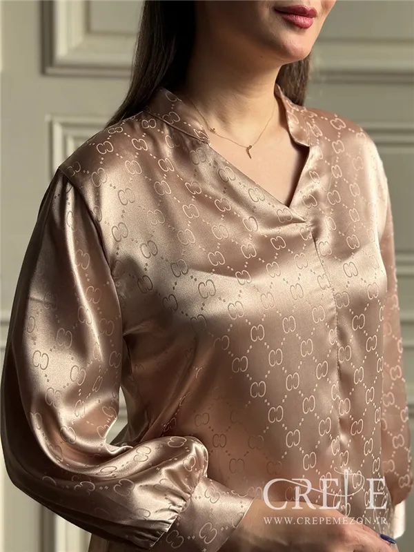 شومیز یقه فرنچ ساتن طرح گوچی