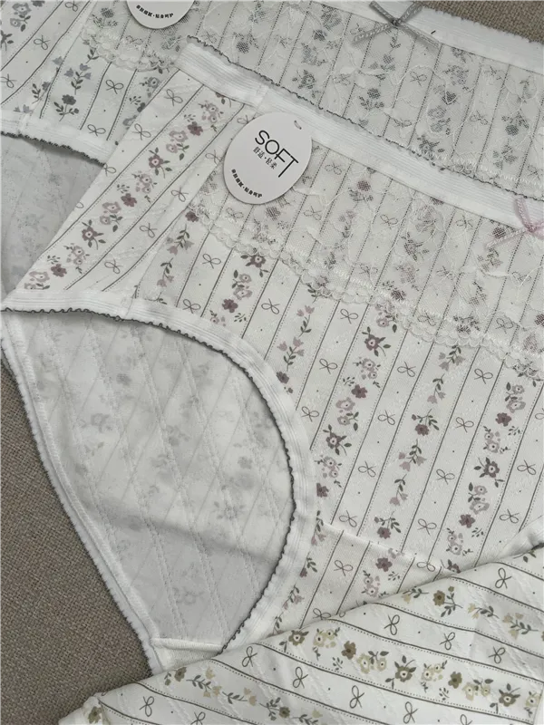 شورت وارداتی chongjiaoer