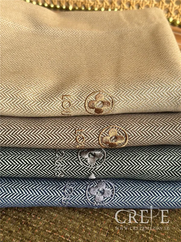 شال لویی ویتون