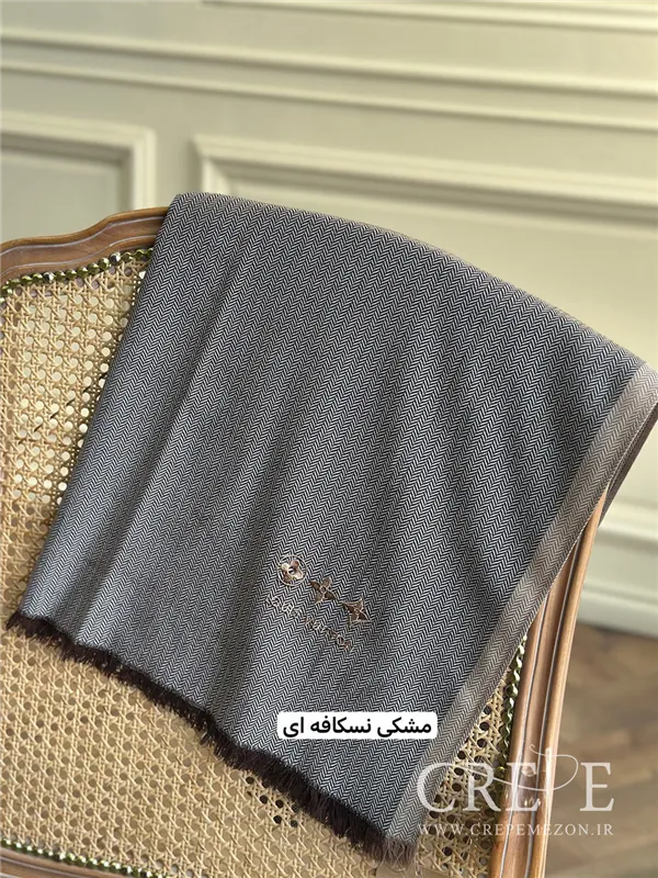 شال لویی ویتون