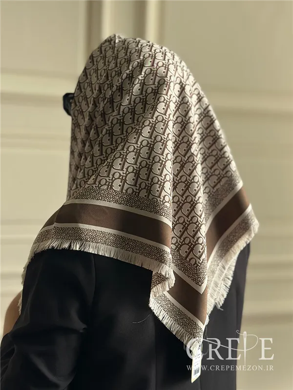 روسری ابریشم دیور قواره 90 