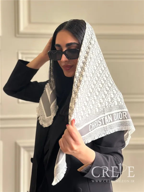 روسری ابریشم دیور قواره 90 