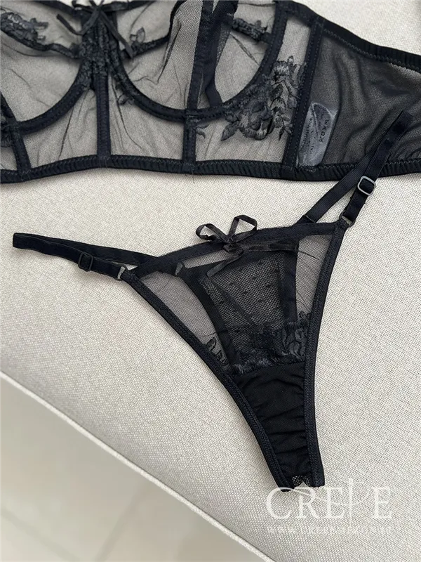 برالت طرح گلدوزی وایت لیدی 