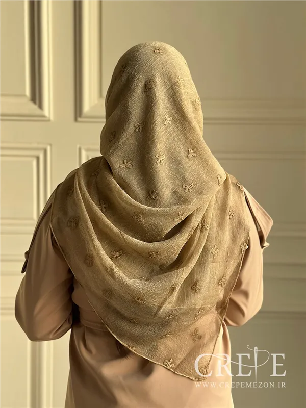 روسری حریرگلدوزی پاپیون