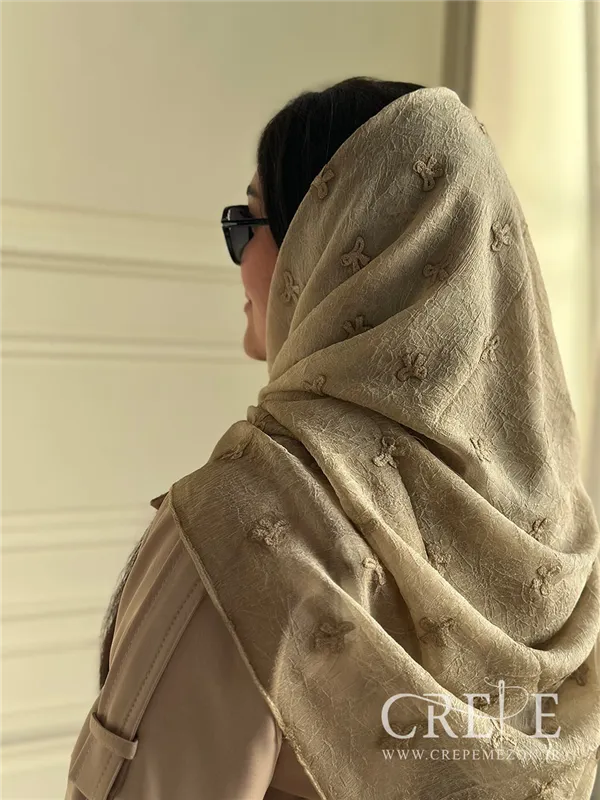 روسری حریرگلدوزی پاپیون
