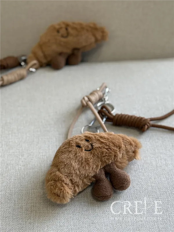 آویز کیف کروسان