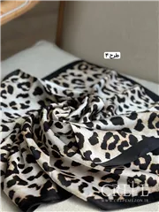 مینی اسکارف طرحدار