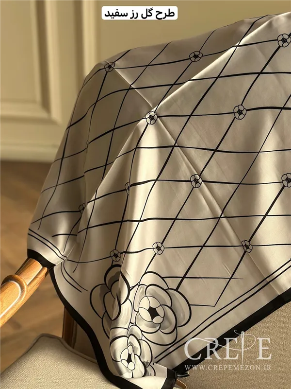 مینی اسکارف طرح گل رز