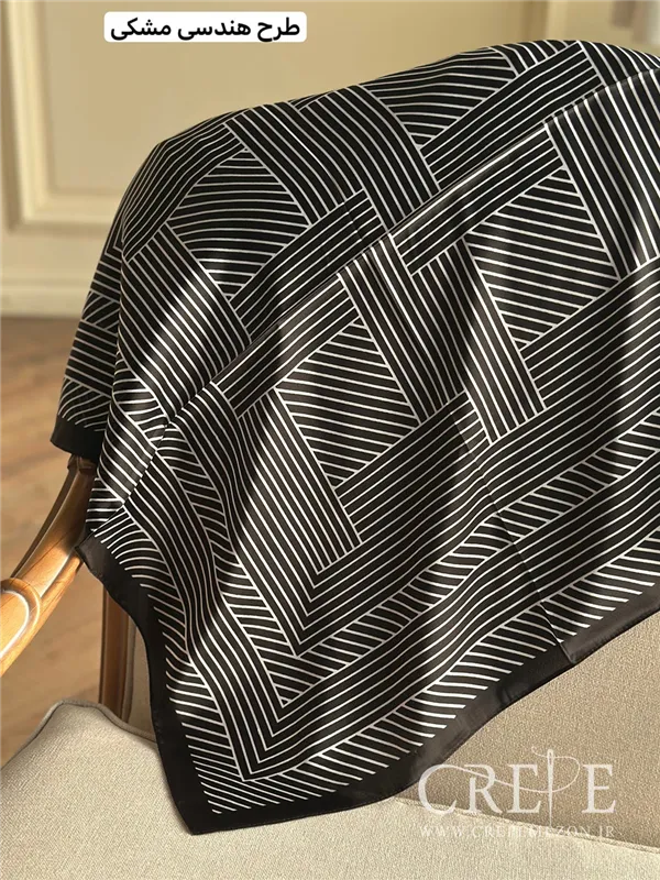 مینی اسکارف طرح هندسی