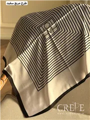 مینی اسکارف طرح مربع 