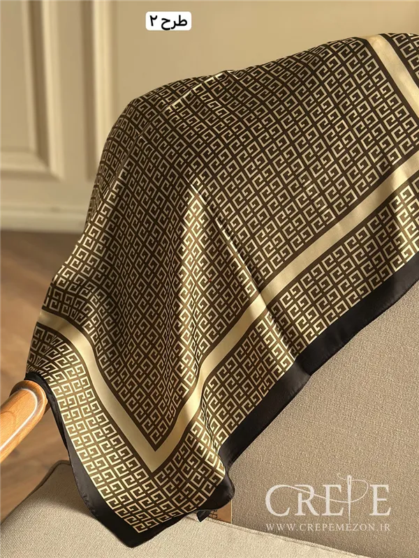 مینی اسکارف طرحدار