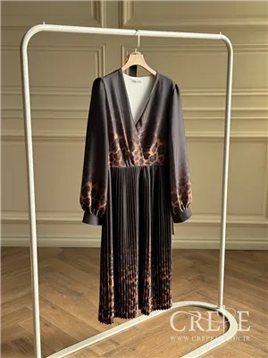 پیراهن ساتن پلیسه پلنگی