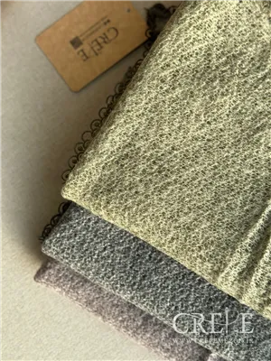 شال پاییزه دور دانتل